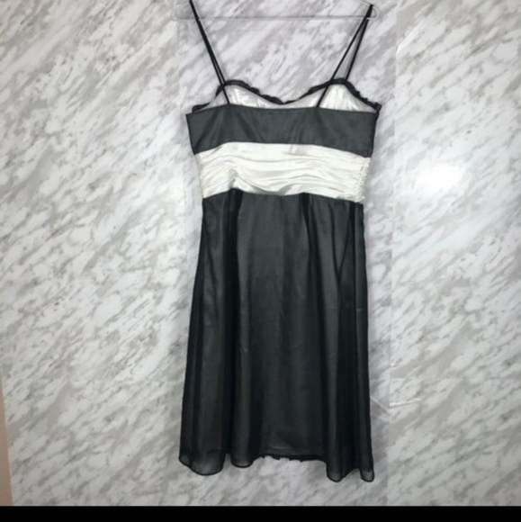 Betsey & Adam by Linda Bernell Mini Dress - Size 6 - Black Chiffon, Cocktail - Picture 4 of 9